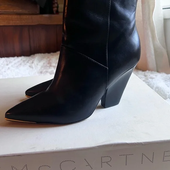 Tory Burch Leather Boots Size 6 - Picture 12 of 12